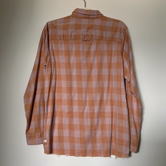 Women’s Hurley Flannel - Picture 4 of 4